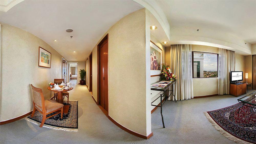 Concorde Hotel שאה אלאם מראה חיצוני תמונה