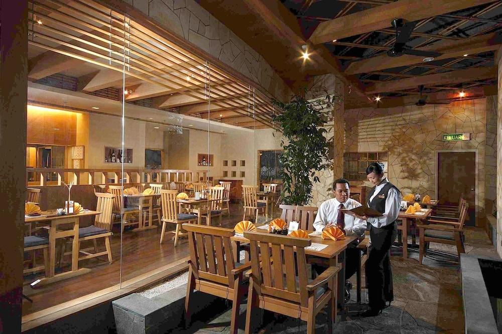 Concorde Hotel שאה אלאם מראה חיצוני תמונה